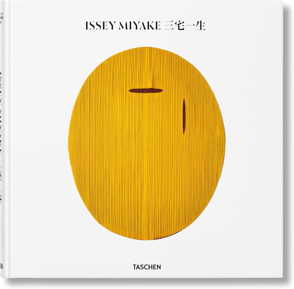 Issey Miyake By:Kitamura, Midori Eur:47,14 Ден1:5799